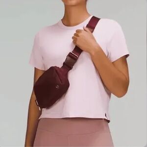 Everywhere belt bag 1L